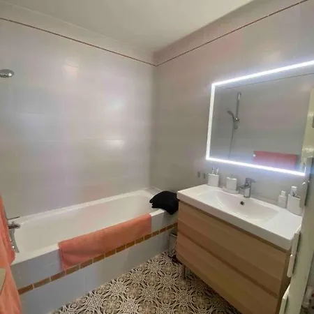 Les Grandes Bosses Apartament *